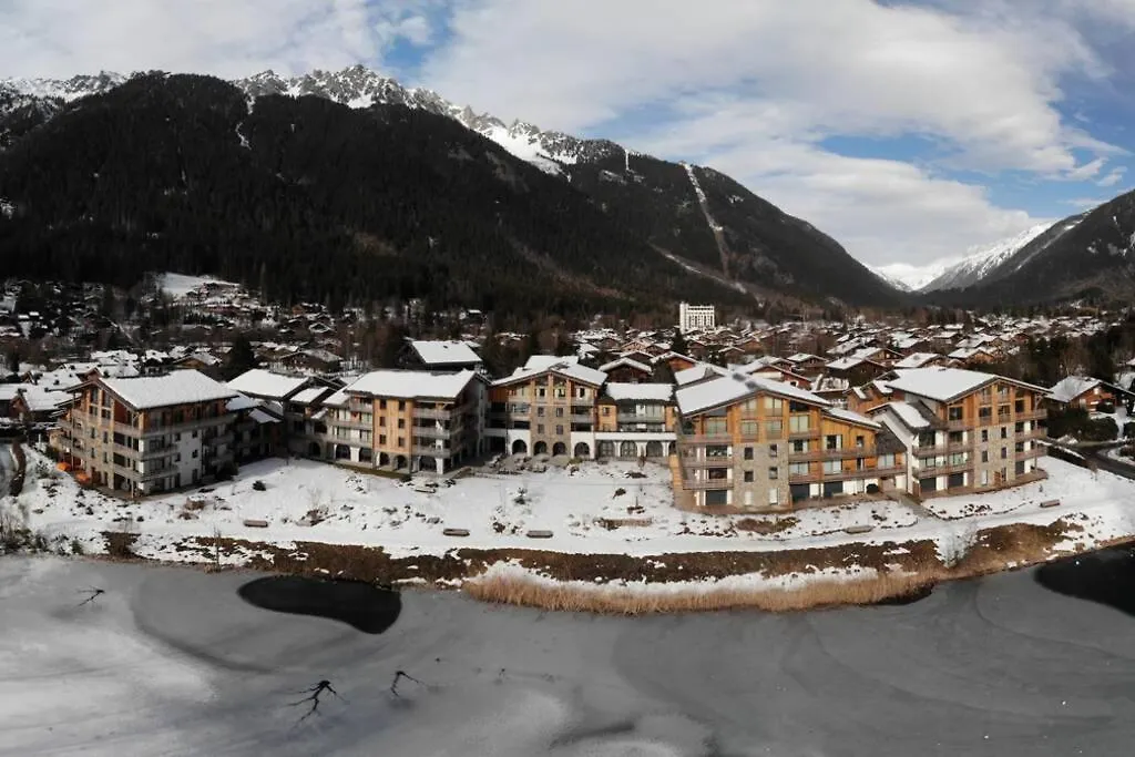 chic appart 6 pers dans résidence luxueuse La Cordee wellness gym piscine OUVERT et télétravail Chamonix Appartement